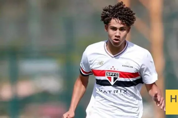 برشلونة يراقب جوهرة برازيلية جديدة