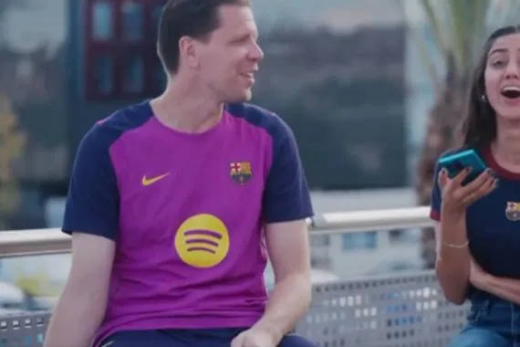 نجم الريال السابق أهم شخص في جهات اتصال حارس برشلونة