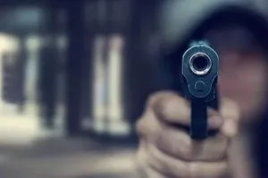 خلاف عائلي يتحول إلى جريمة امرأة تقتل زوجها رميا بالرصاص في المحمودية وكالة بغداد اليوم الاخبارية