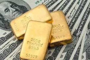 الذهب يتراجع عالميا