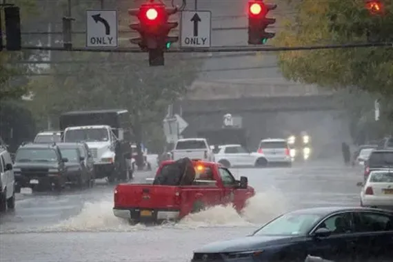 كميات ساعات تجمعت وسقطت بـ10 دقائق الامطار تقتل شخصين بنيويورك