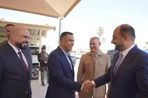 محافظ الأنبار يناقش تخصيص أراضٍ زراعية وسكنية للمهندسين الزراعيين والمتفرغين