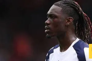 هل يكون بيسوما صفقة سباليتي الأولى مع يوفنتوس