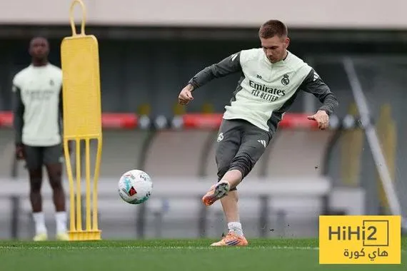 3 مباريات أمام ماستانتونو لإنقاذ مسيرته