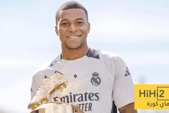 صور من حفل تسليم مبابي جائزة الحذاء الذهبي