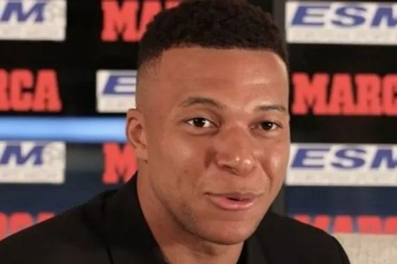 ماذا قال مبابي عن ألونسو بعد تتويجه بجائزة الحذاء الذهبي