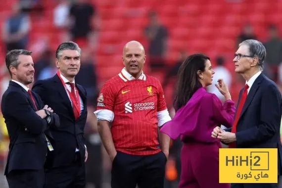 سلوت يؤكد دعم الادارة رغم تراجع أداء الفريق