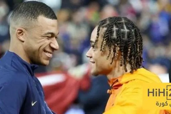 مبابي يشيد بلاعب من اكاديمية برشلونة