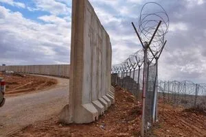 المسلماوي العراق بحاجة لتعزيز الإجراءات الأمنية على حدوده مع سوري