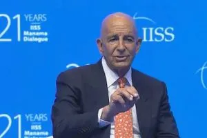 توم براك آلاف الصواريخ في جنوب لبنان تهدد إسرائيل شفق نيوز