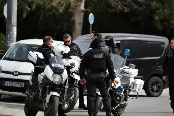 اليونان مقتل وإصابة 16 شخصاً في هجوم مسلح شفق نيوز