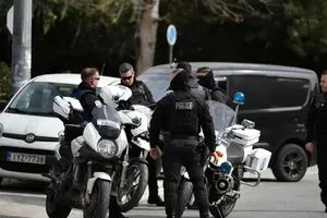 اليونان مقتل وإصابة 16 شخصاً في هجوم مسلح شفق نيوز