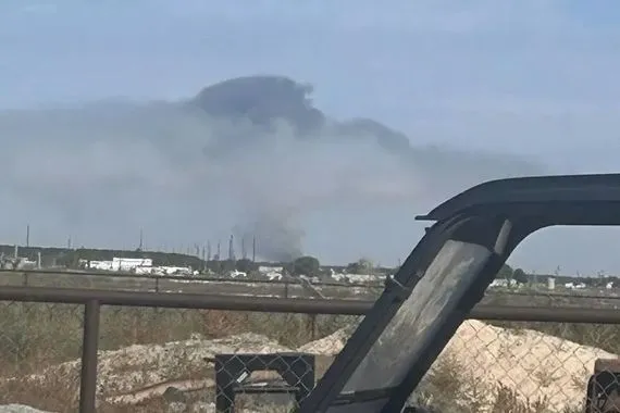 انفجار داخل مصفاة للنفط في ولاية نيو مكسيكو الأمريكية