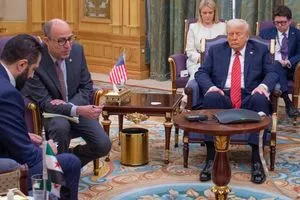 المبعوث الأميركي نتطلع لانضمام سوريا للتحالف ضد داعش خلال زيارة الشرع لواشنطن