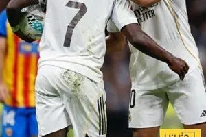 صورة منشور فينيسيوس بعد ثنائية مبابي ضد فالنسيا