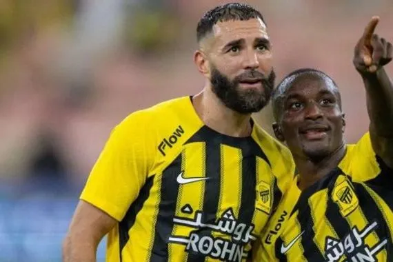 اخطاء لاعب الاتحاد كلفت العميد 3 أهداف