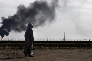 نائب انبعاثات الغازات بعد استخراج النفط وراء ارتفاع الأمراض في البصرة