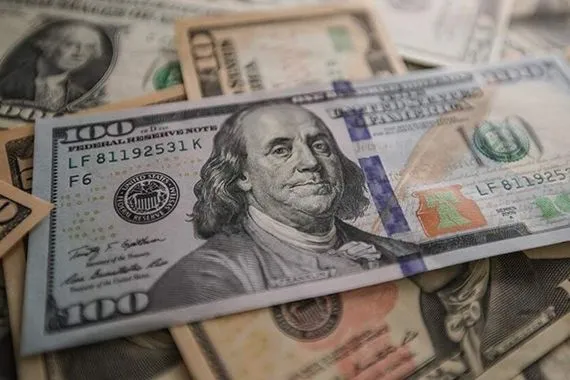 وسط المنافسة مع الصين إدارة ترامب تدرس تعزيز الهيمنة العالمية للدولار