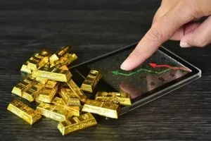 وسط الحذر في الأسواق العالمية المعدن الاصفر يستمر بالارتفاع