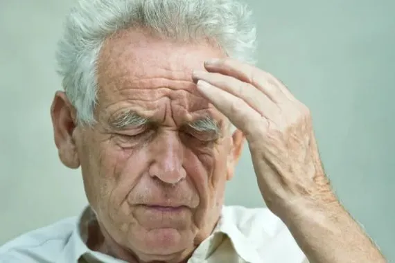 تحذير طبي ضغط الدم غير المستقر ينذر بالزهايمر شفق نيوز