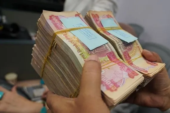 العمل تطلق الإعانة الاجتماعية لشهر تشرين الثاني