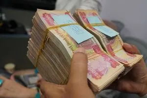 العمل تطلق الإعانة الاجتماعية لشهر تشرين الثاني