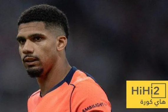 أراوخو يعود لدفاع برشلونة