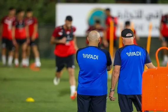 أرنولد يضع اللمسات الأخيرة لمواجهة الإمارات وكالة بغداد اليوم الاخبارية