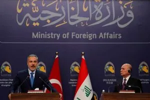 العراق وتركيا يوقّعان آلية تنفيذية لاتفاقية تعاون في المياه