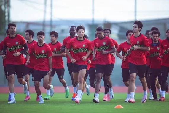 الشرطة يواجه تراكتور الإيراني بطموح الانتصار