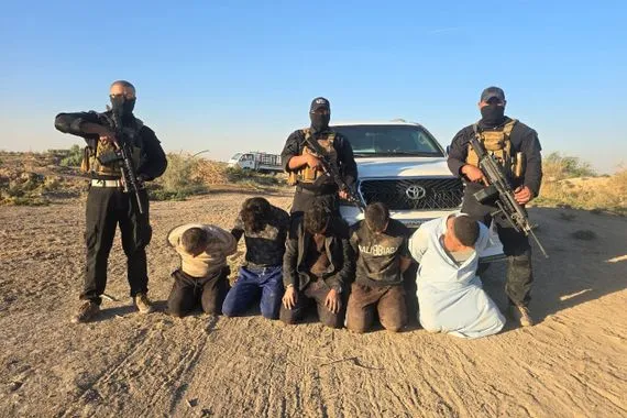 القبض على 5 متهمين قاموا بقتل ثلاثة مواطنين من أسرة واحدة في الديوانية