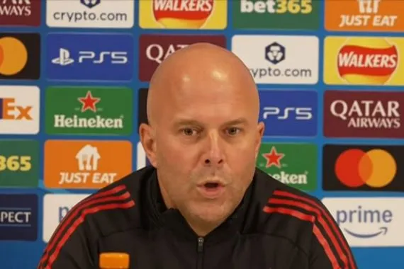 تعليق سلوت على لقطة استبدال فينيسيوس في الكلاسيكو