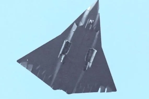 رصد طائرات صينية مقاتلة بلا ذيل