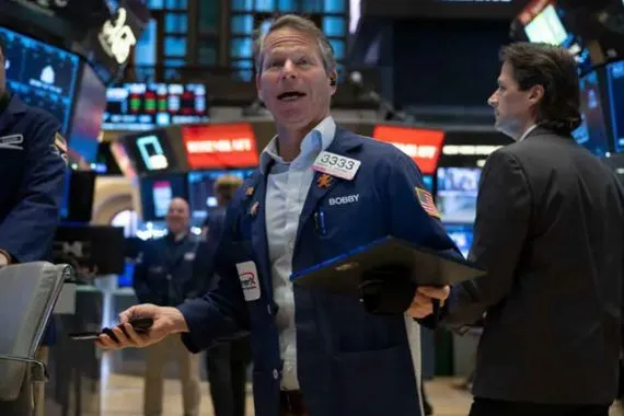 وول ستريت تشهد عمليات شراء بعد تراجع أسهم شركات الذكاء الاصطناعي