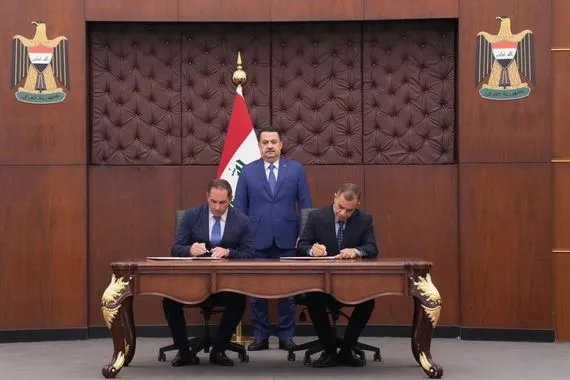 رئيس الوزراء يرعى مراسم توقيع إحالة العطاء إلى الشركات الفائزة بتأهيل مطار بغداد