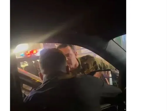 مكتب المشهداني يوضح ملابسات شجار موكبه مع عجلة تاهو مظللة اخترقت الموكب