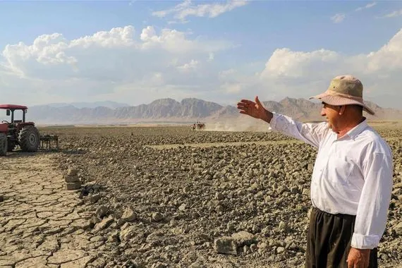 الوضع خطير إيران تدعو مواطنيها لترشيد استهلاك المياه الى 20