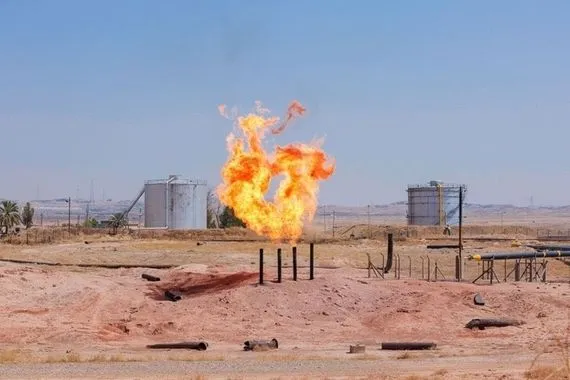 استقرار أسعار النفط بعد تراجعها إلى أدنى مستوياتها في أسبوعين