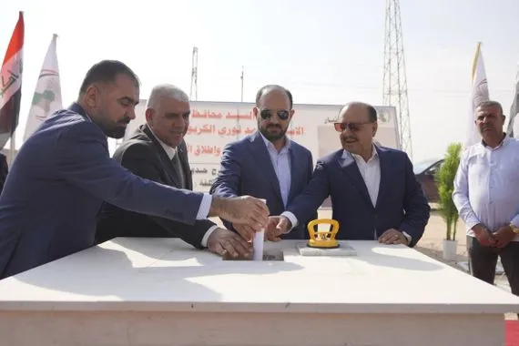 استمرار الإعمار في الأنبار محافظ الأنبار يضع حجر الأساس ويطلق الأعمال التنفيذية لحزمة مشاريع جديدة