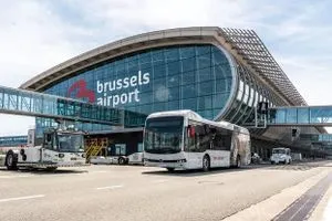 إغلاق مطار بروكسل بسبب رصد طائرة مسيرة