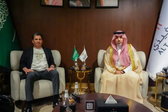 عاجل استقبال رسمي رفيع لرئيس الأولمبية العراقية في الرياض