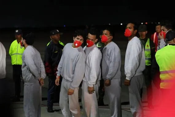 واشنطن تخطط لشراء مستودعات لاحتجاز المهاجرين