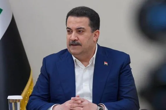 رئيس الوزراء يجري جولة في منطقة الكرادة وسط بغداد