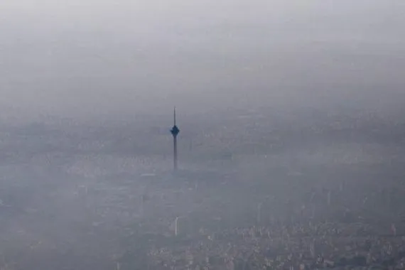 تلوث الهواء في إيران 7 حالات وفاة كل ساعة وخسائر اقتصادية تصل إلى 47 مليون دولار يوميًا