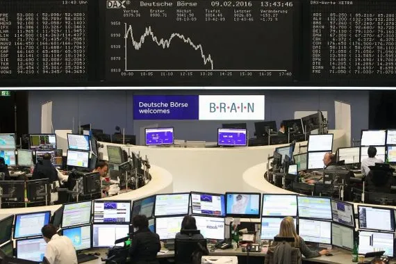 أسواق أوروبا ترتفع بفضل آمال إنهاء إغلاق الحكومة الأميركية