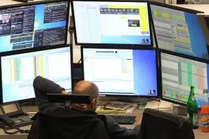 ارتفاع جماعي في أسواق أوروبا والأسهم السويسرية تصعد وسط تفاؤل بشأن خفض الرسوم الجمركية الأميركية