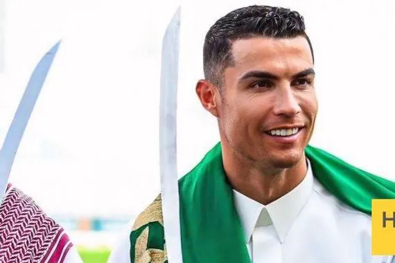 كريستيانو رونالدو أنا سعودي