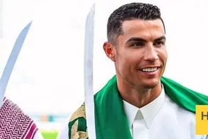 كريستيانو رونالدو أنا سعودي