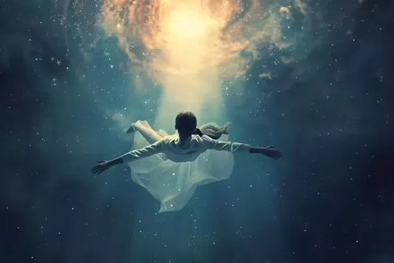 هل حلمت بالسقوط أو الهروب هذا ما تكشفه الأحلام عن مشاعرنا الخفية