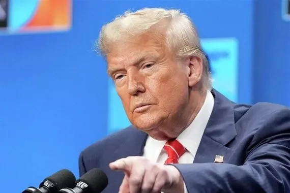 بي بي سي تعتذر لترامب وترفض طلبه بالتعويض